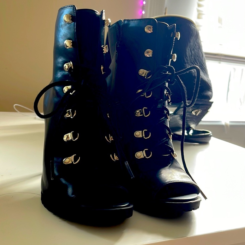 Macys Black bootie heels 🔥 new
